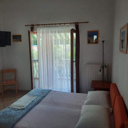 Apartmani Maver Sveti Filip i Jakov Dış mekan fotoğraf