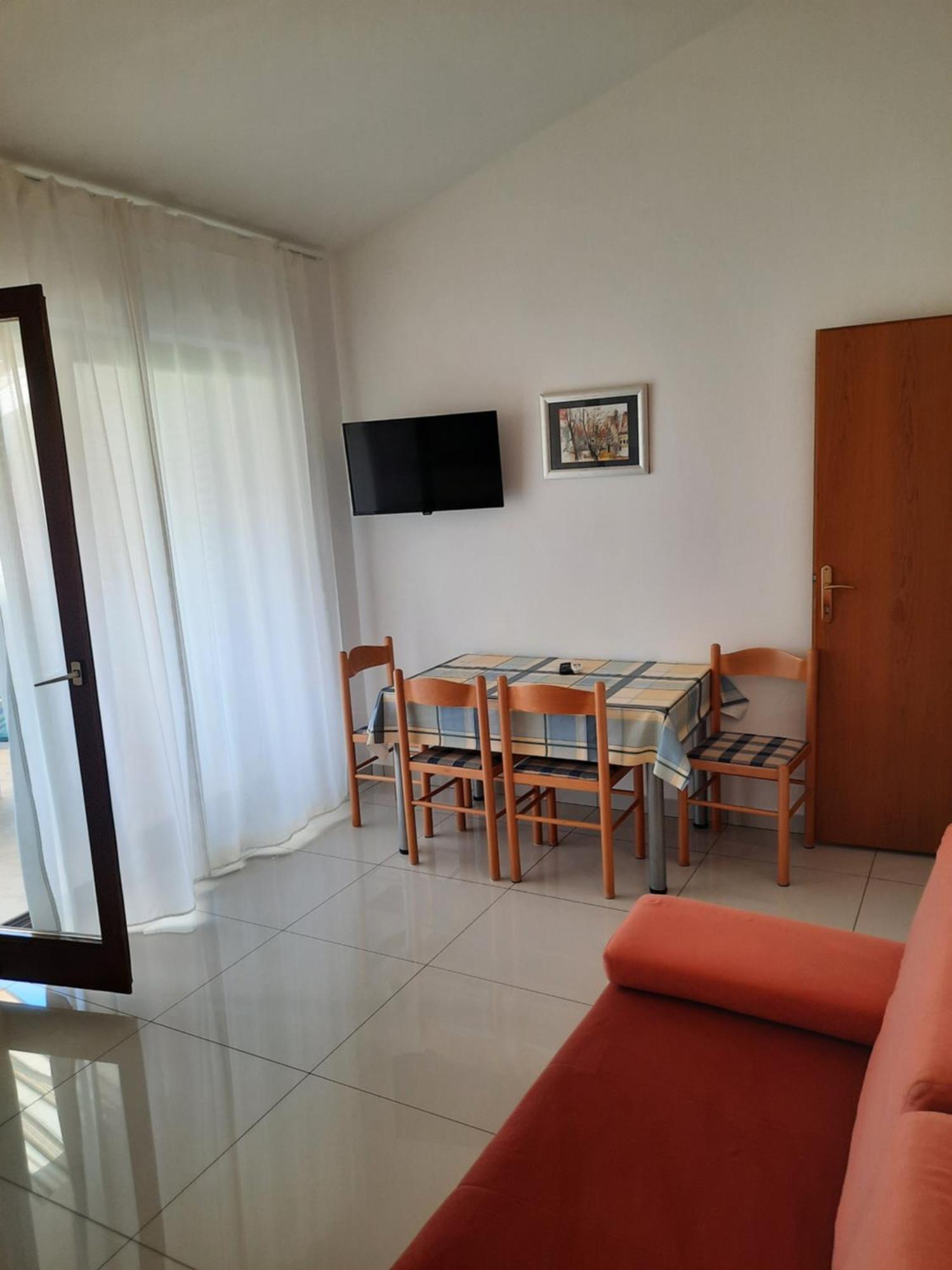 Apartmani Maver Sveti Filip i Jakov Dış mekan fotoğraf