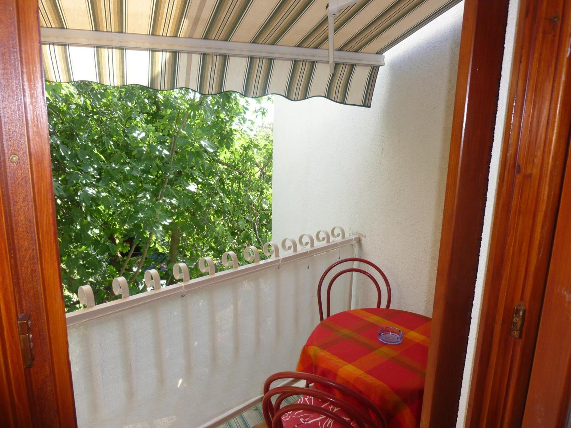Apartmani Maver Sveti Filip i Jakov Oda fotoğraf